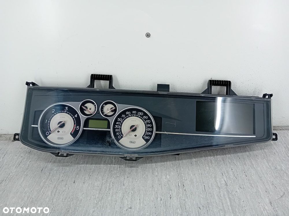 LICZNIK RENAULT VEL SATIS 8200413088   8200326981 3.0 DCI - 1