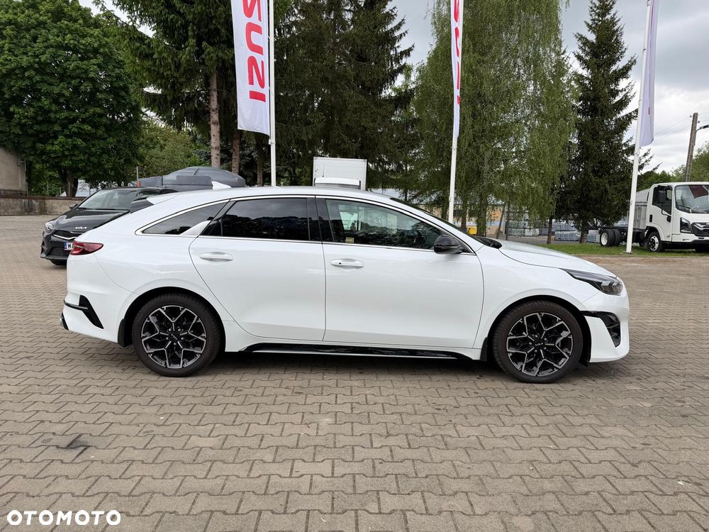 Kia ProCeed - 7