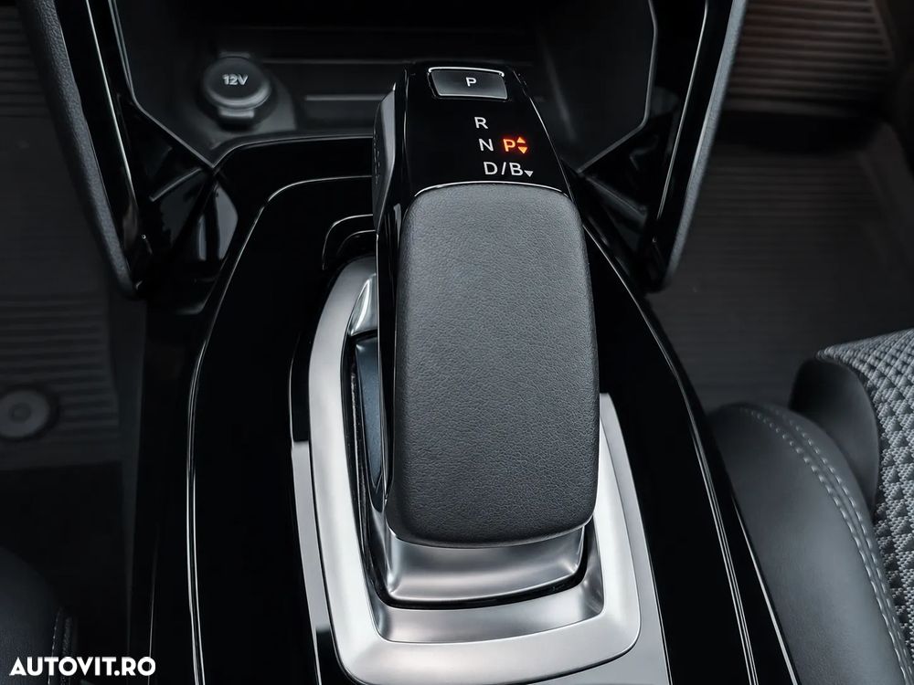 Peugeot 208 e-208 GT Pack - 25