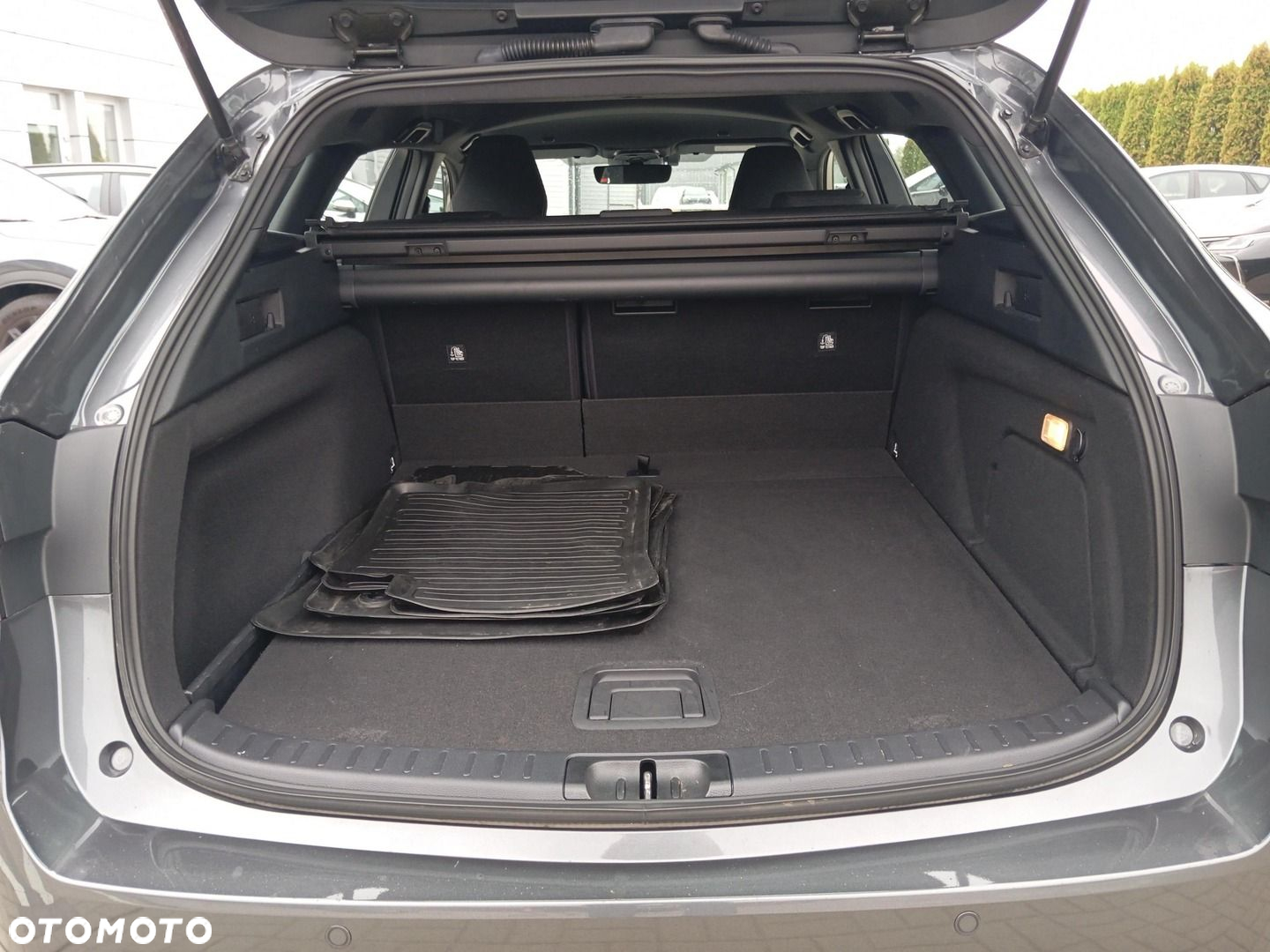 Toyota Corolla 2.0 Hybrid Comfort - 18