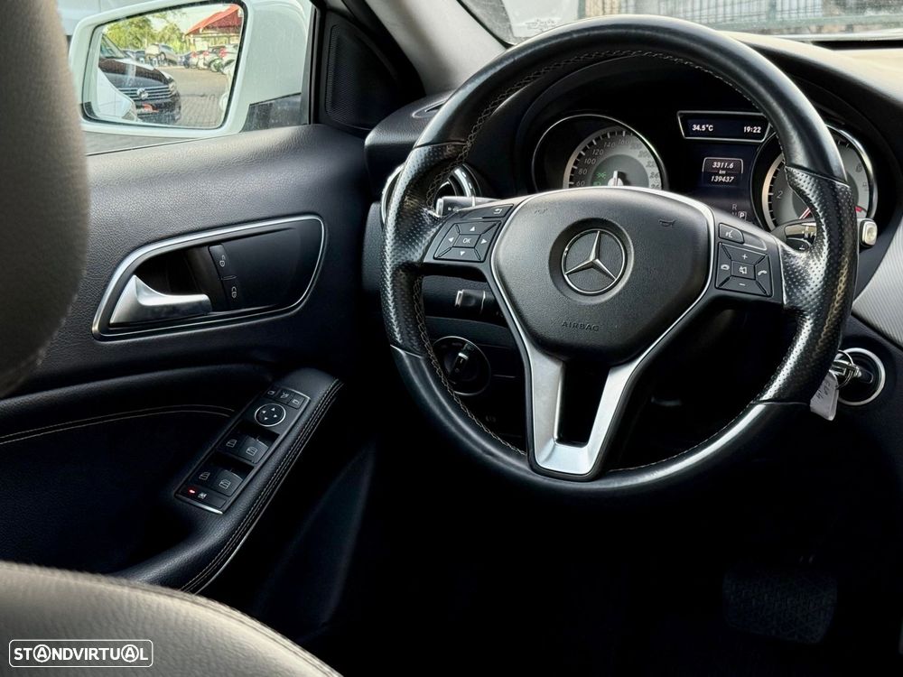 Mercedes-Benz GLA 200 CDI Urban Aut. - 12