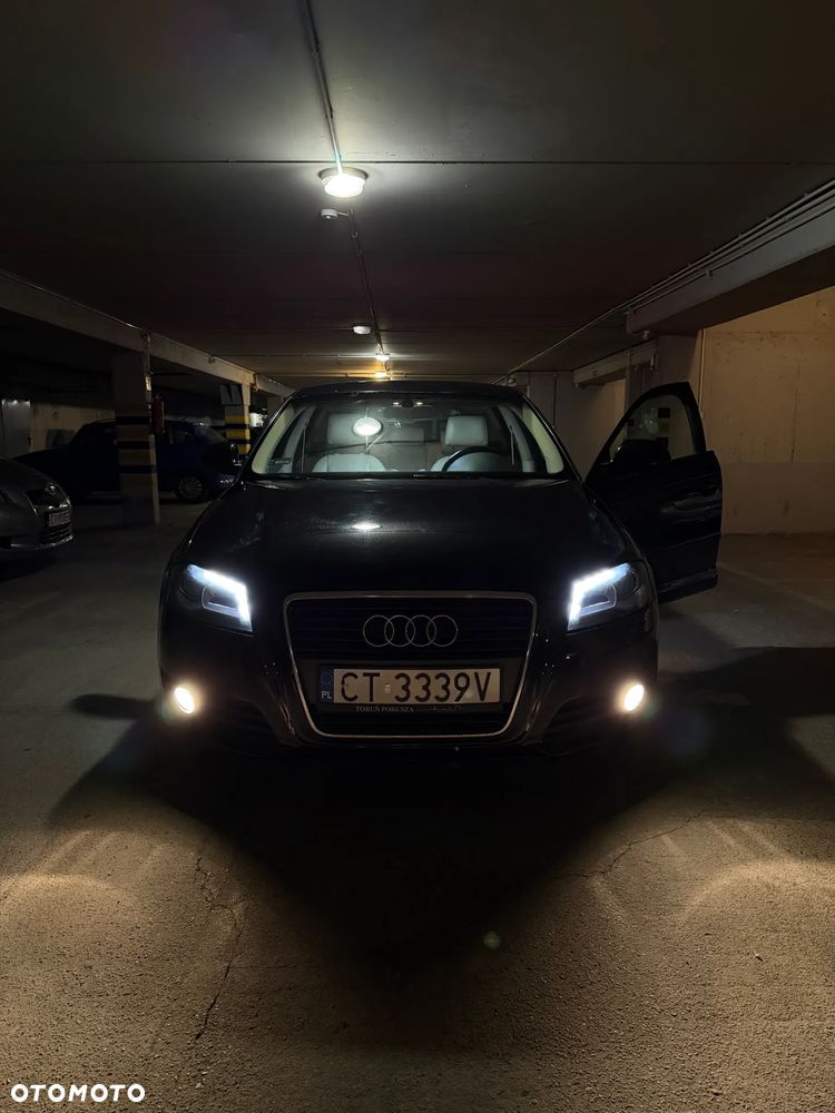 Audi A3 Sportback 1.6 TDI DPF Ambition S tronic - 32