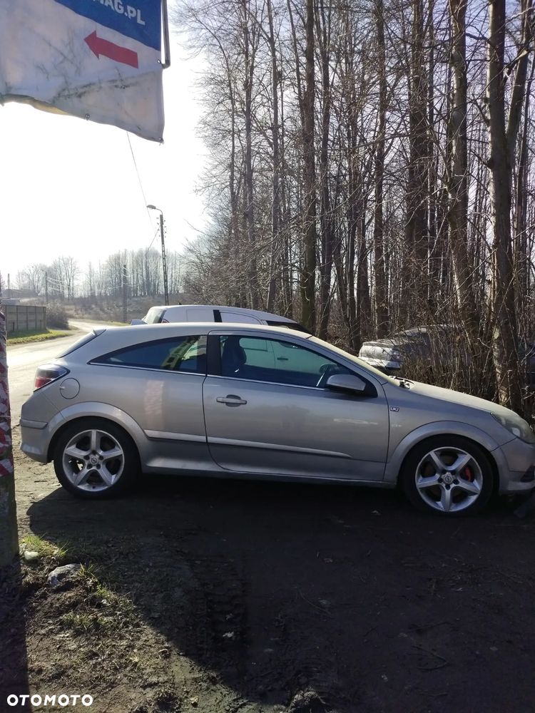 Opel Astra H GTC na części - 4