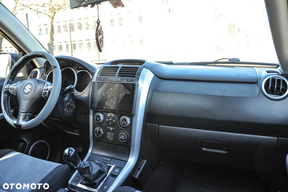 Suzuki Grand Vitara - 10
