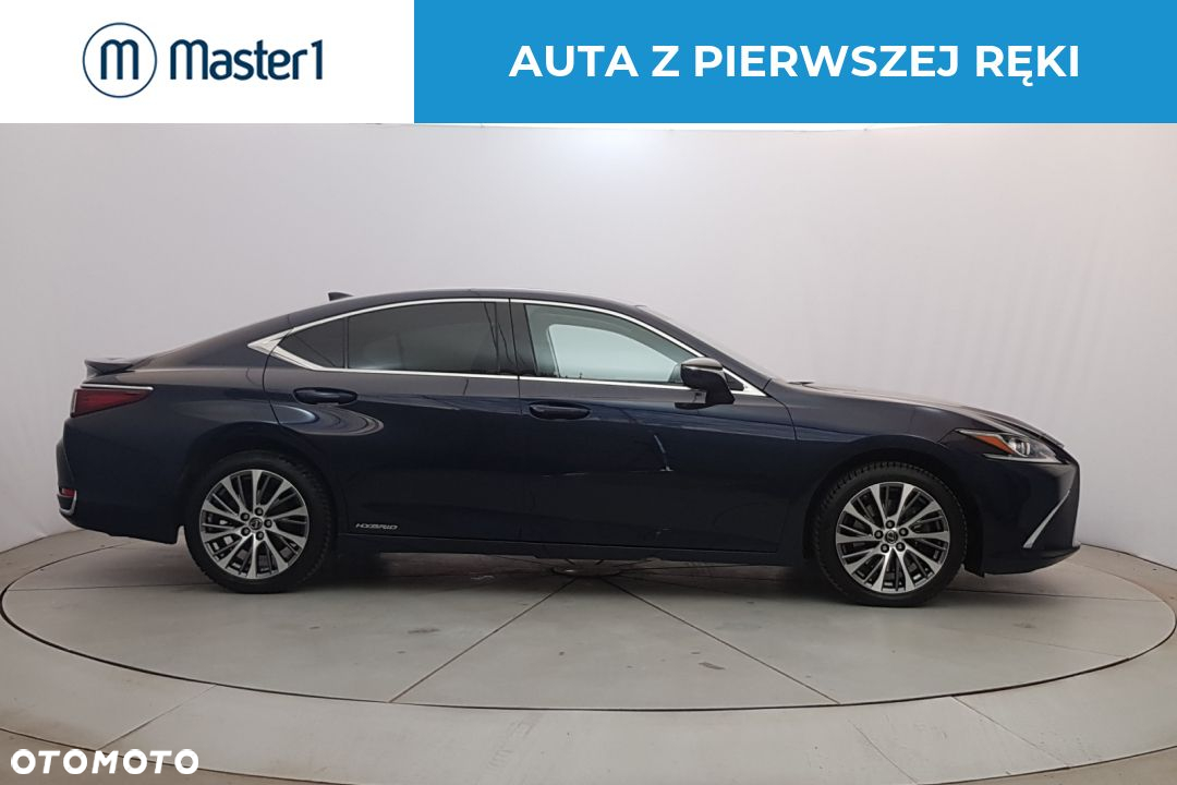Lexus ES 300h Business Edition - 8