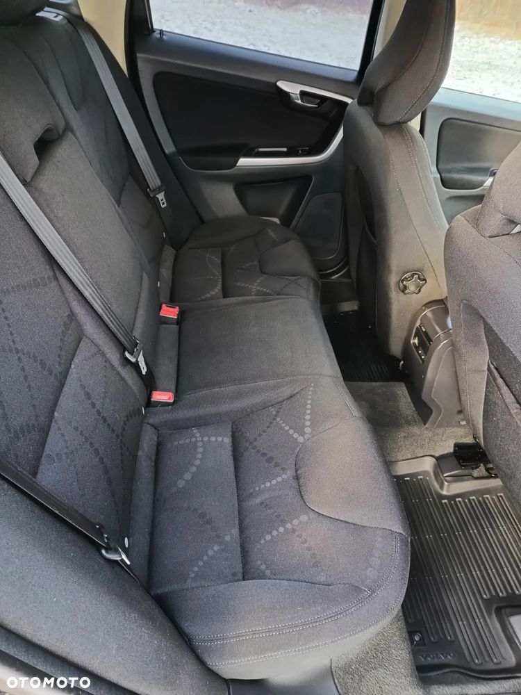 Volvo XC 60 2.4D DRIVe - 23