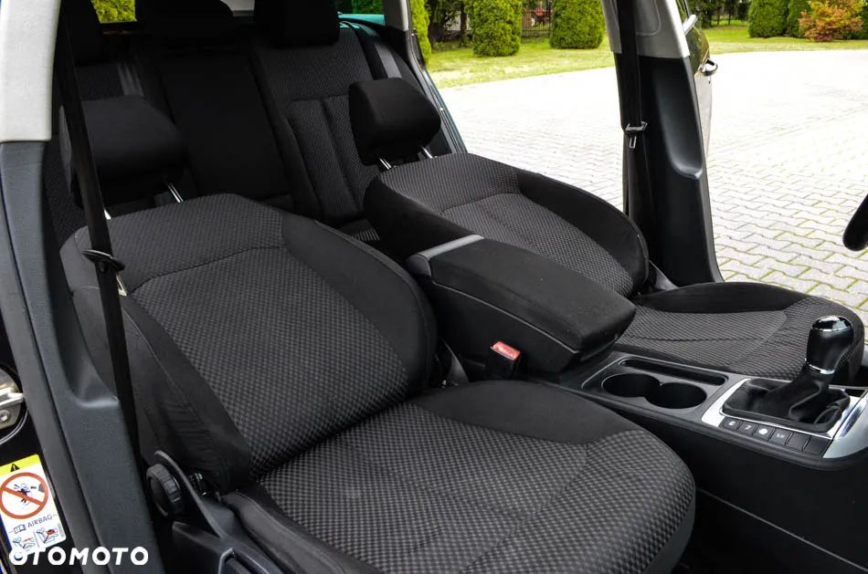 Volkswagen Passat 2.0 TDI Comfortline - 37