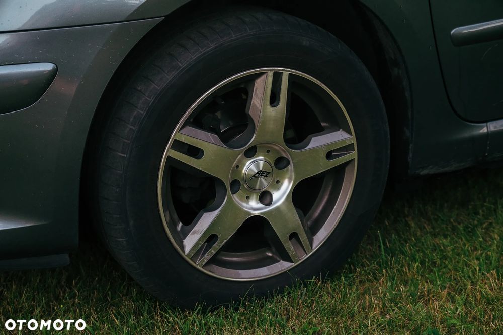 Peugeot 307 1.4 Oxygene - 10