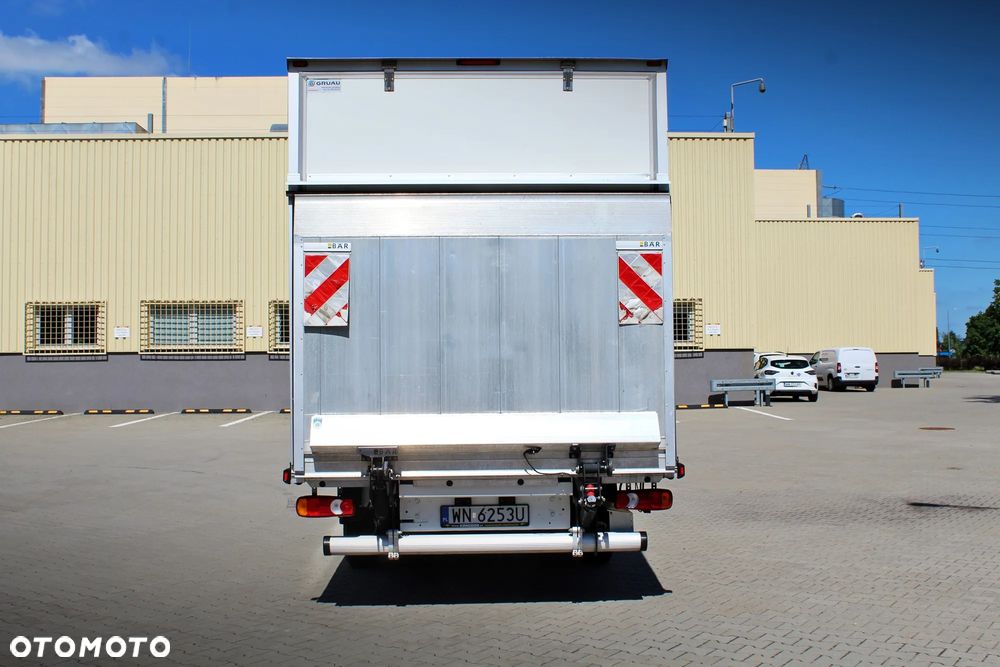 Renault Master kontener Gruau 9eup + winda BAR 750kg - 8