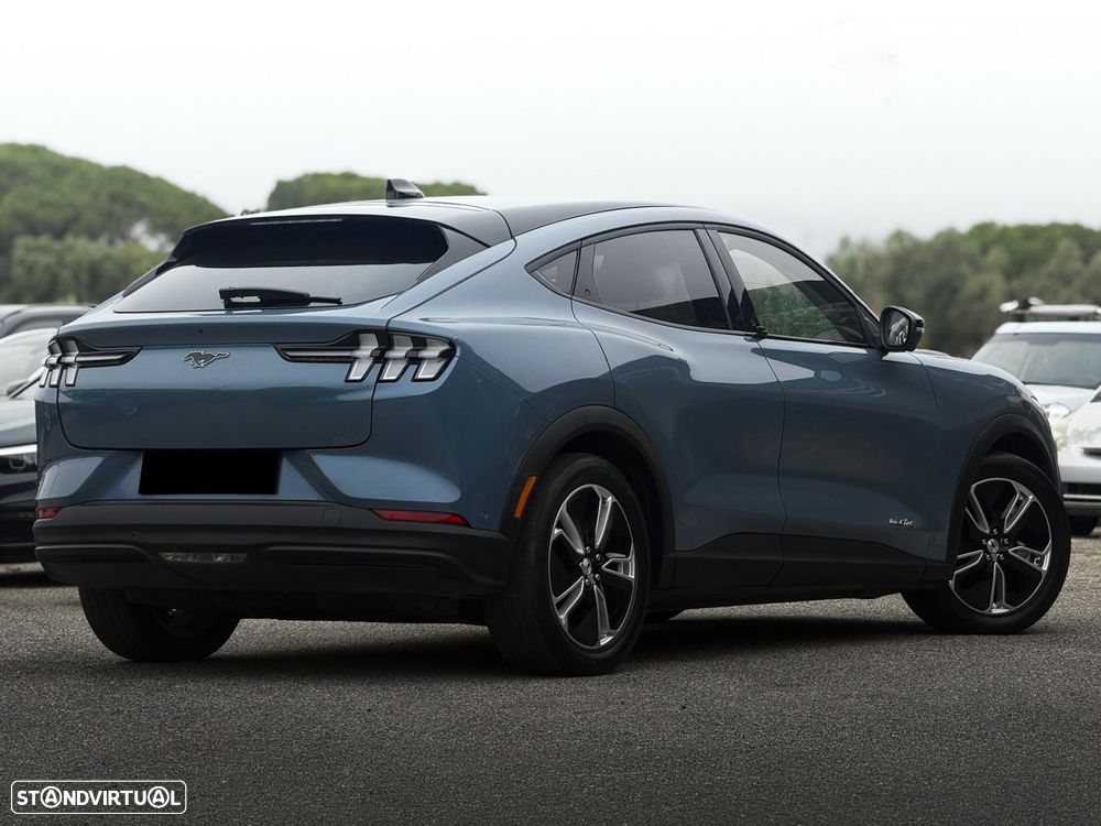 Ford Mustang Mach-E 75.7 kWh Base - 4