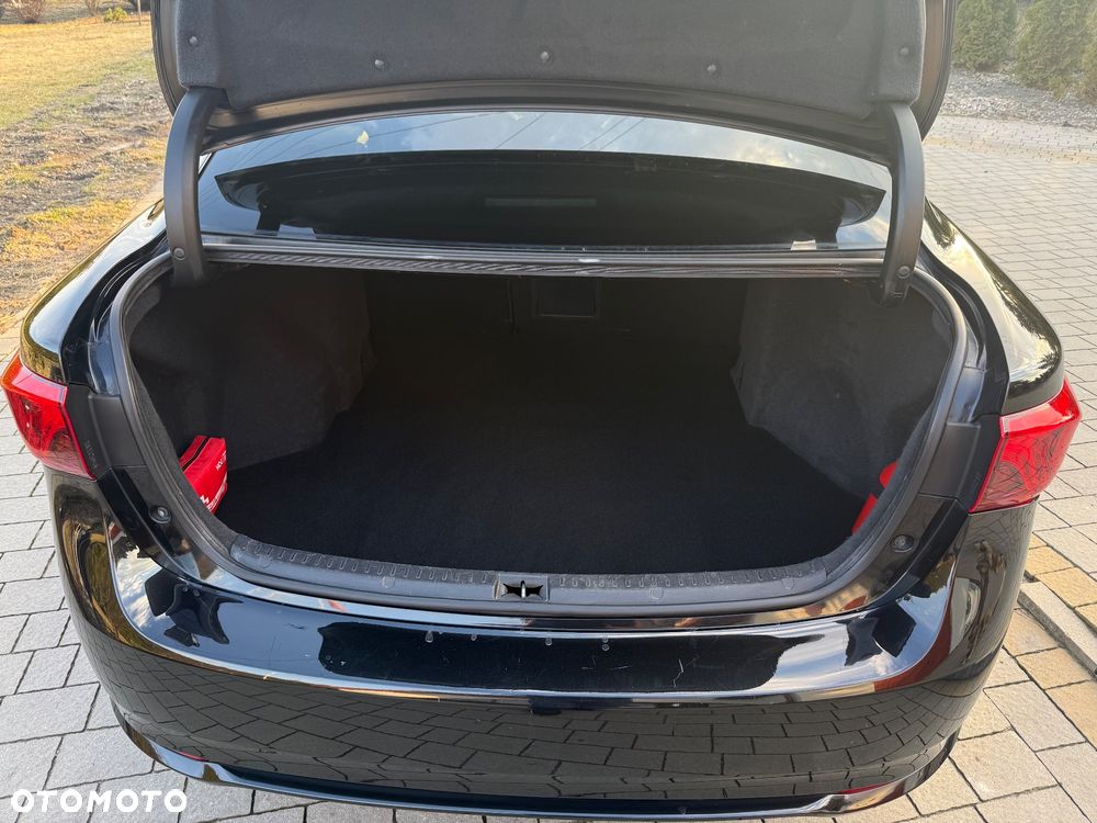 Toyota Avensis 2.0 Premium MS - 17