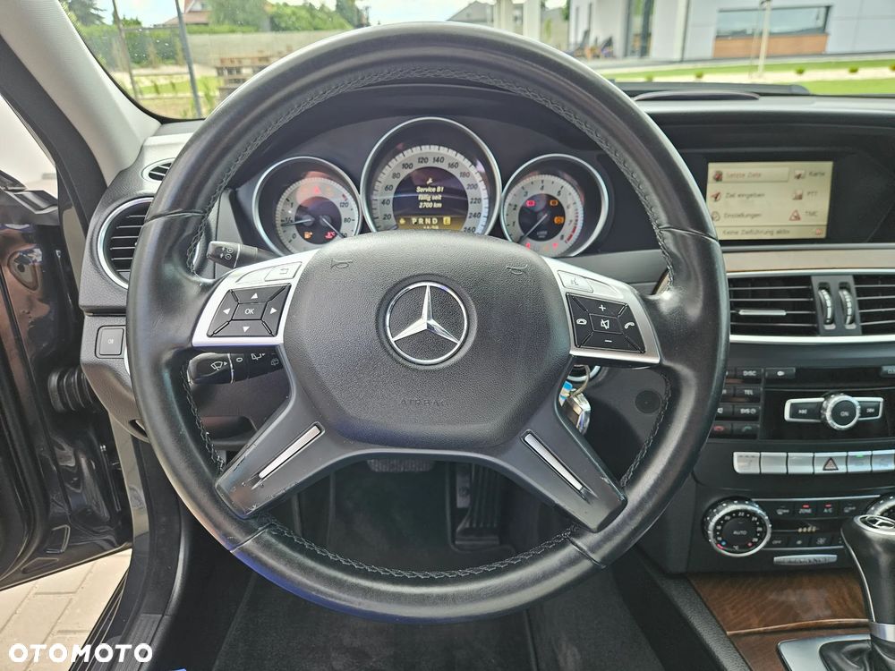 Mercedes-Benz Klasa C 200 (BlueEFFICIENCY) 7G-TRONIC Elegance - 34