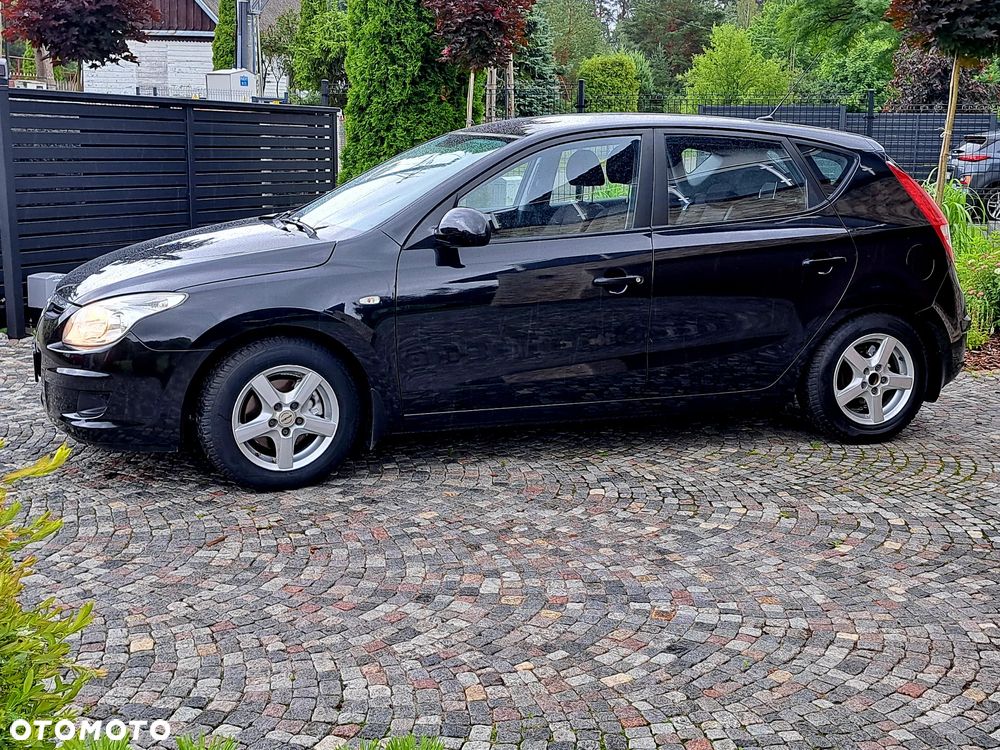 Hyundai i30 1.4 Classic + World Cup - 11