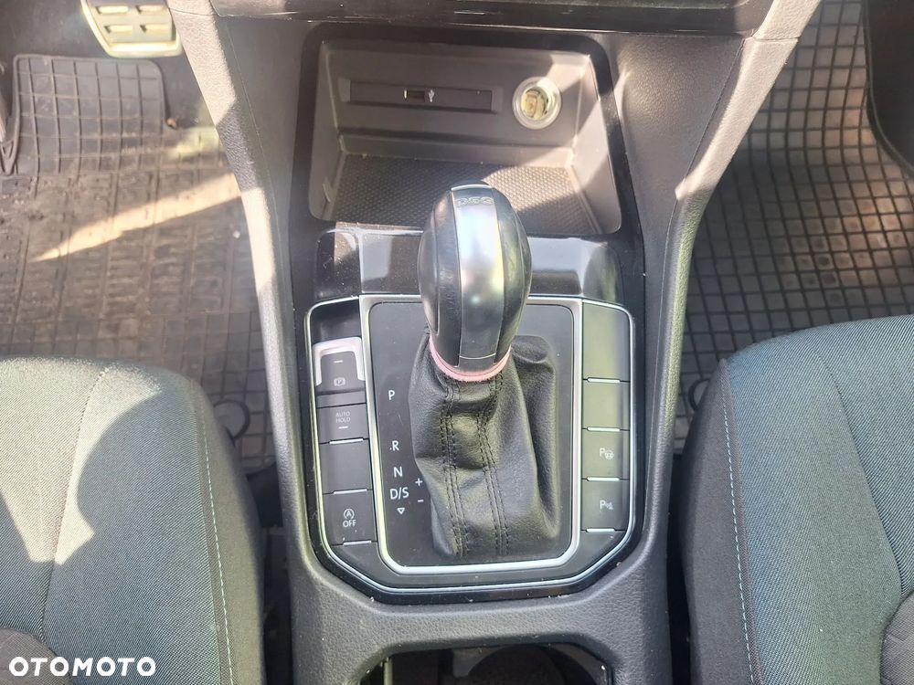 Volkswagen Golf Sportsvan 1.6 TDI SCR DSG IQ.DRIVE - 13