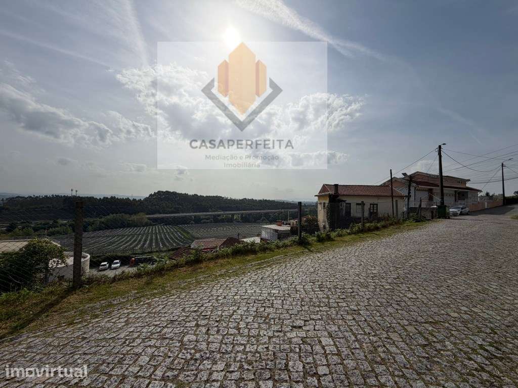 Terreno Urbano Para Construção de Moradia de 2 Pisos - Pedroso - Grande imagem: 2/5