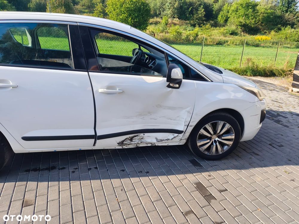 Peugeot 3008 1.2 PureTech Allure - 11
