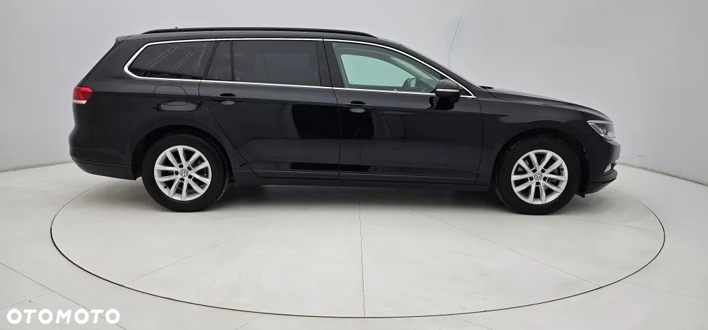 Volkswagen Passat - 6