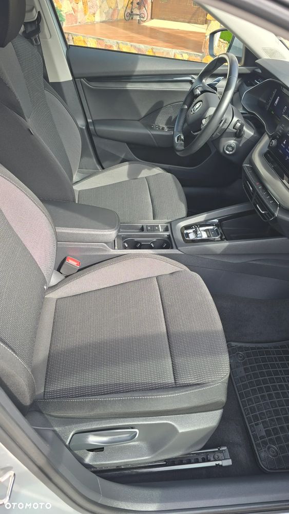 Skoda Octavia 2.0 TDI Ambition DSG - 22