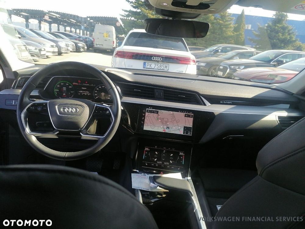 Audi e-tron - 11