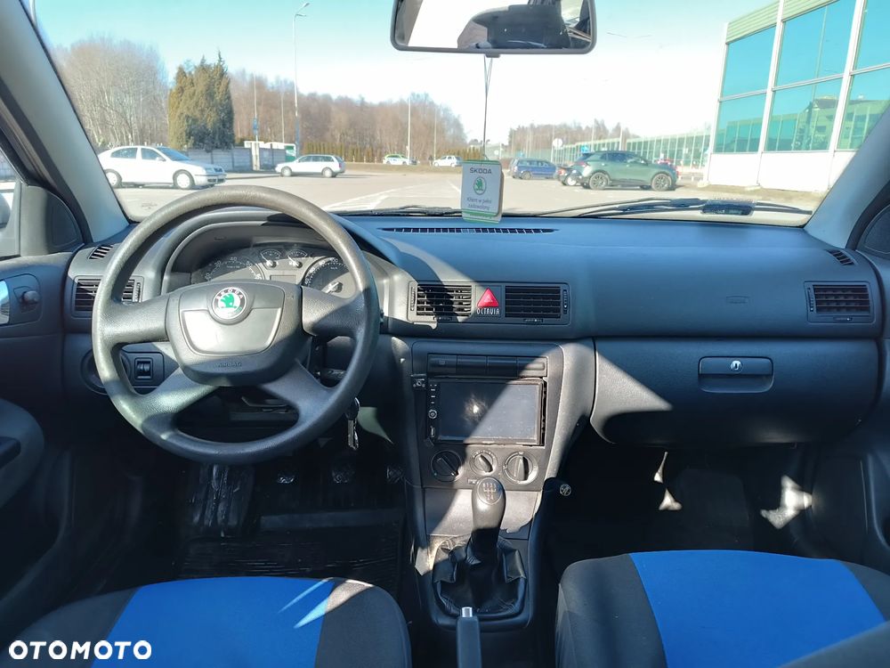Skoda Octavia 1.6 Family Plus - 3