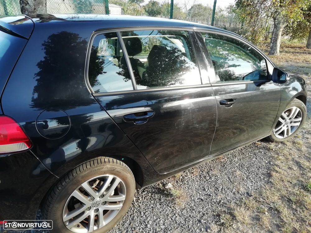 VW Golf 1.6 TDi Confortline - 4