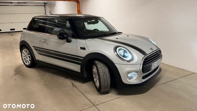 MINI Cooper Standard - 14