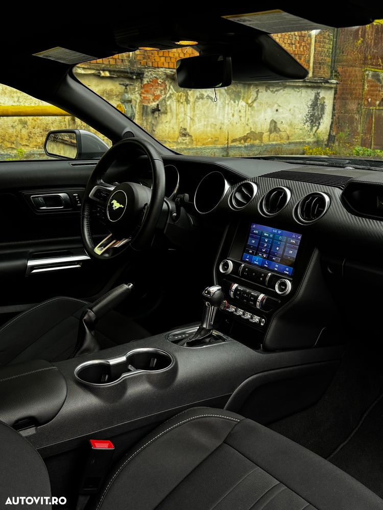 Ford Mustang - 9