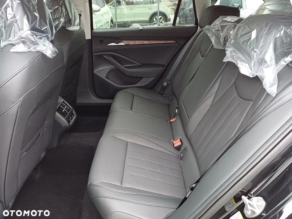 Skoda Superb 2.0 TDI SCR 4x4 L&K DSG - 25