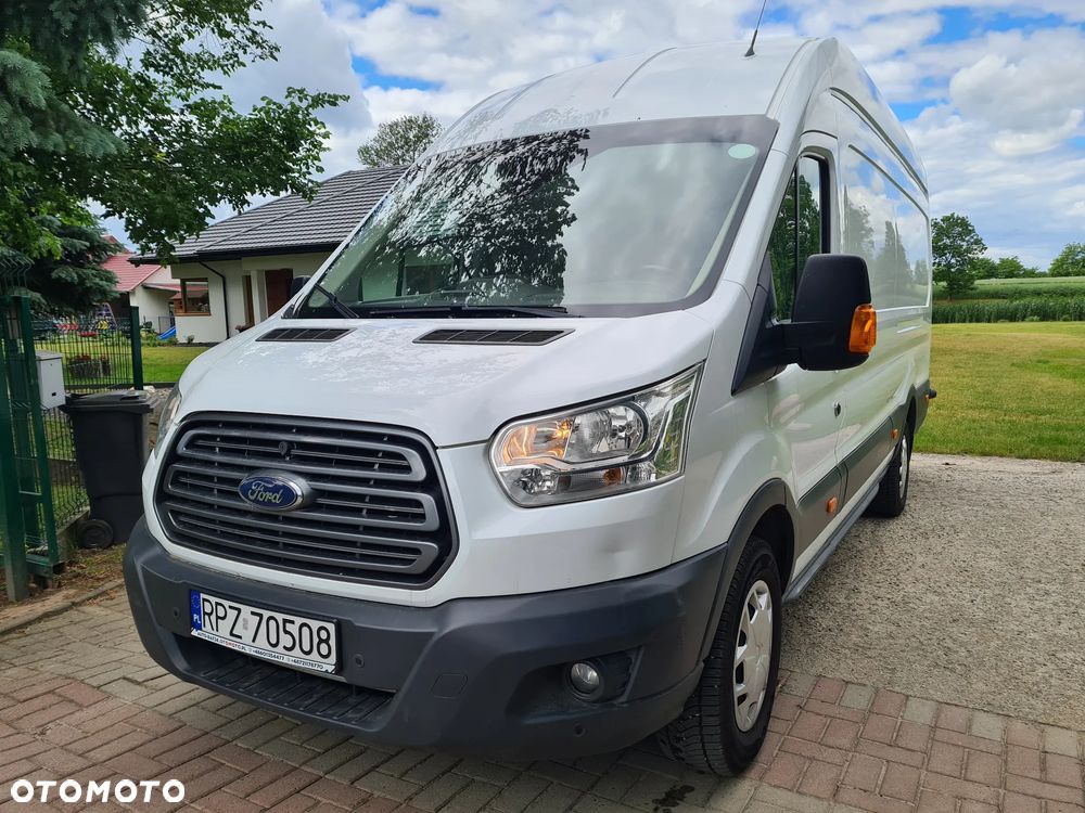Ford Transit - 1