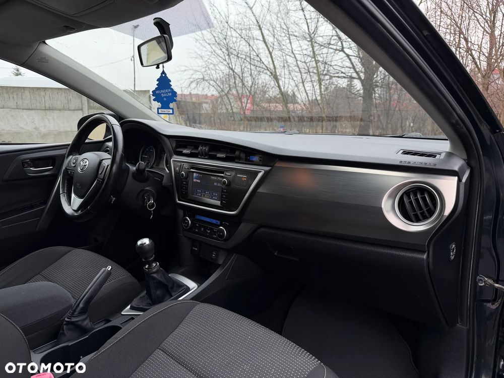 Toyota Auris 2.0 D-4D Premium - 12