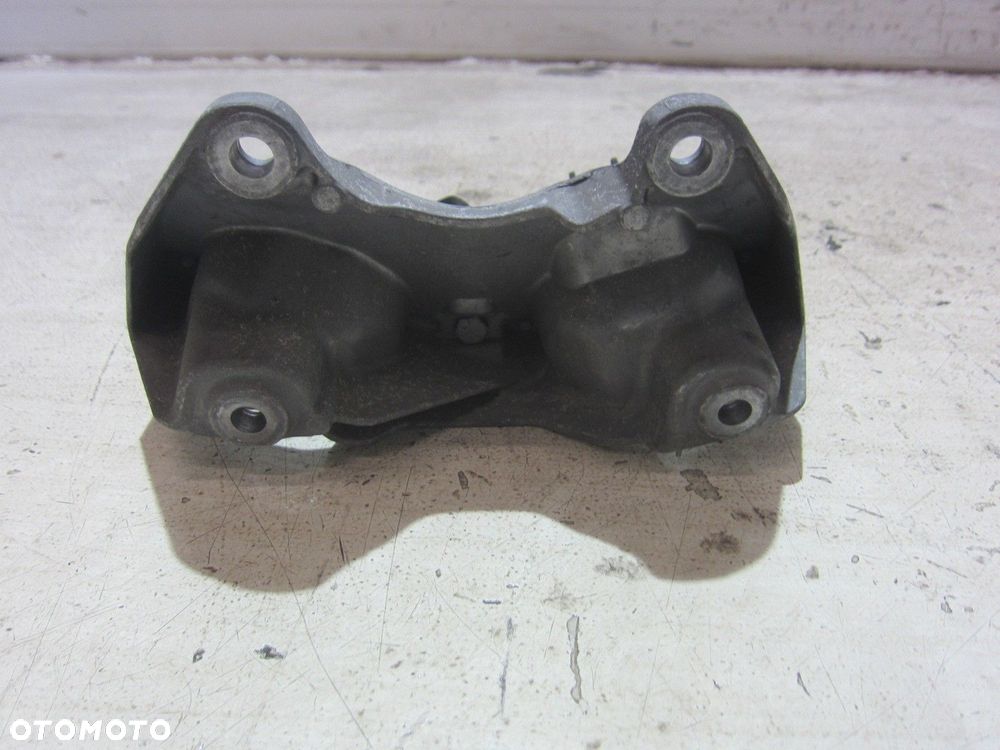 BMW F10 F11 528I N52 ŁAPA PODPORA SKRZYNI BIEGÓW 22326777611 6777611 - 3