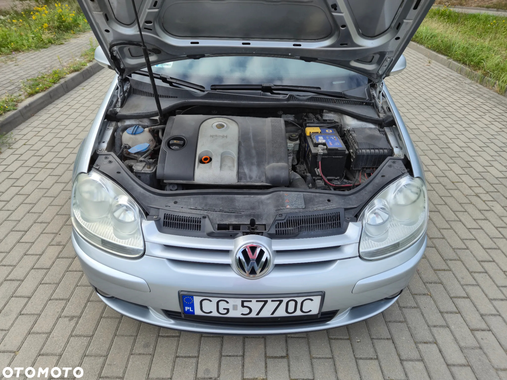 Volkswagen Golf V 1.6 FSI Comfortline - 14