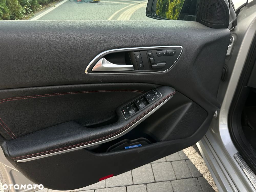 Mercedes-Benz Klasa A 250 (BlueEFFICIENCY) 7G-DCT AMG Sport - 12