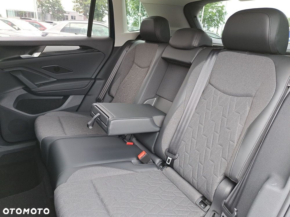 Volkswagen Tiguan - 17