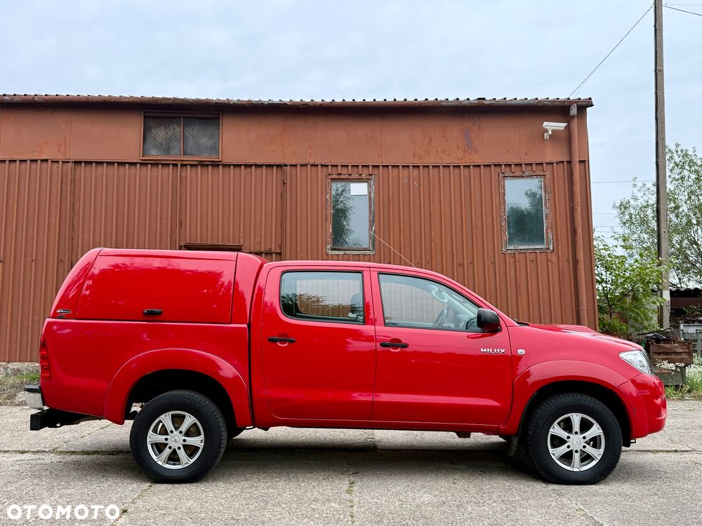 Toyota Hilux - 16