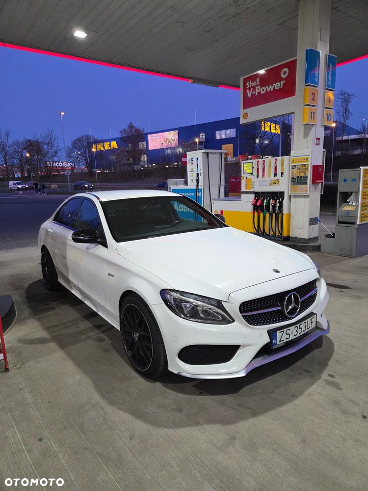 Mercedes-Benz Klasa C AMG 43 4-Matic - 1