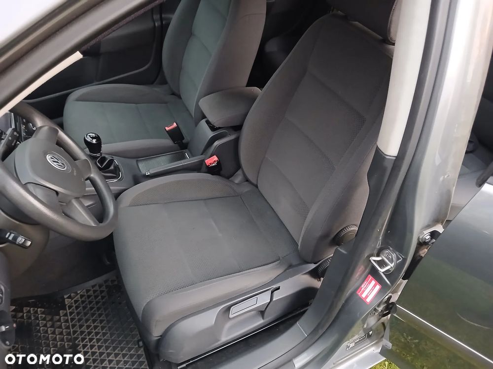 Volkswagen Golf 2.0 FSI Comfortline - 9