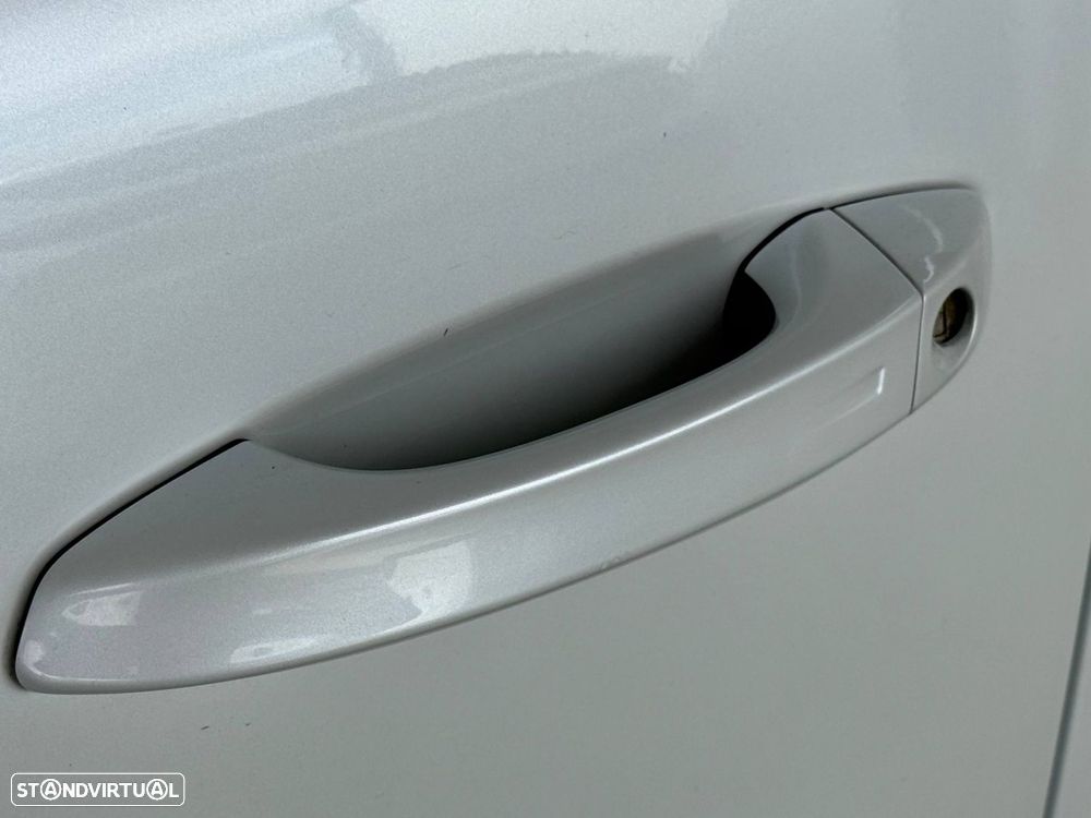 Peugeot 308 SW 1.6 Hybrid GT e-EAT8 - 41
