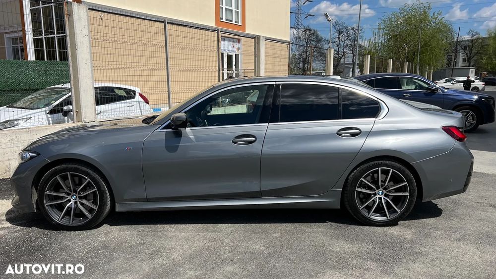 BMW Seria 3 330i xDrive AT - 3