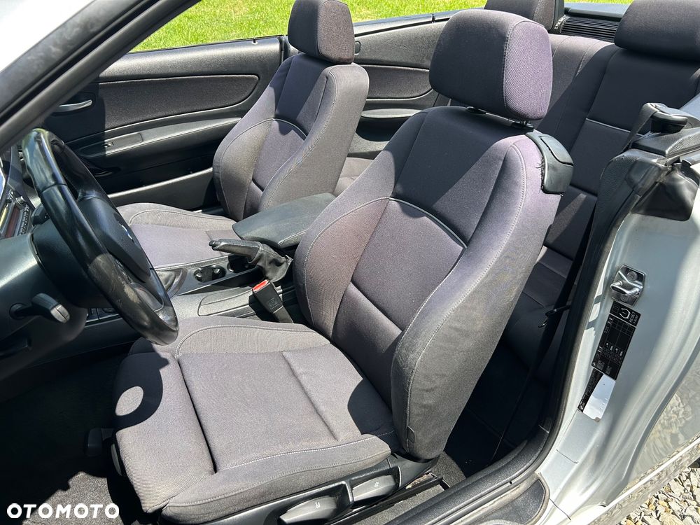 BMW Seria 1 120d Edition Sport - 12