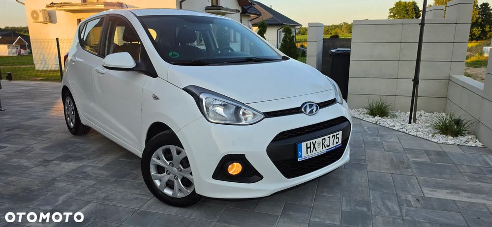 Hyundai i10 1.1 FIFA WM Edition - 23