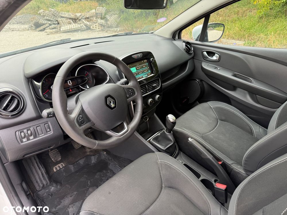 Renault Clio - 9