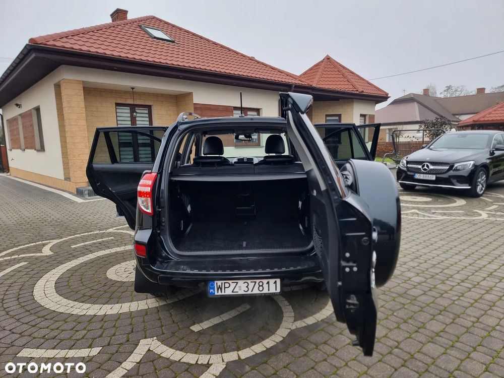 Toyota RAV4 2.2 D-4D Premium - 8