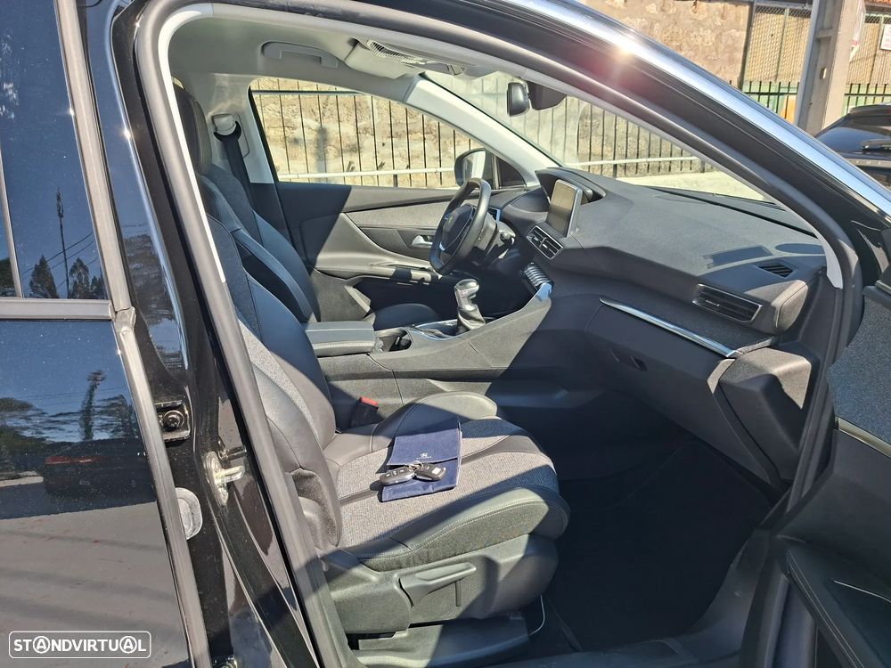 Peugeot 3008 PureTech 130 Stop & Start GPF Allure - 20