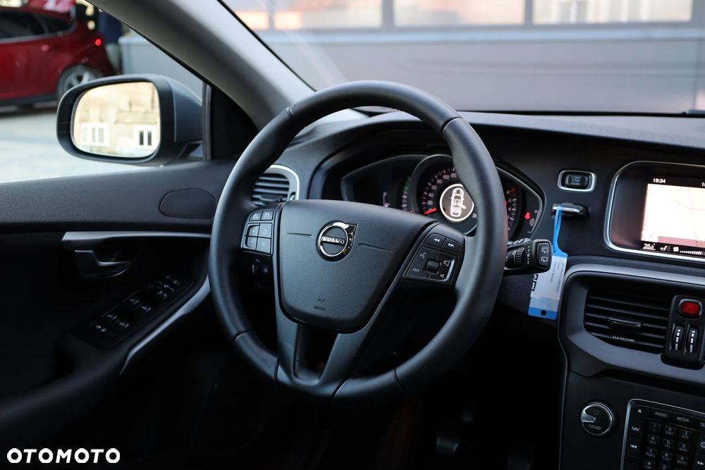 Volvo V40 T2 Drive-E Kinetic - 27