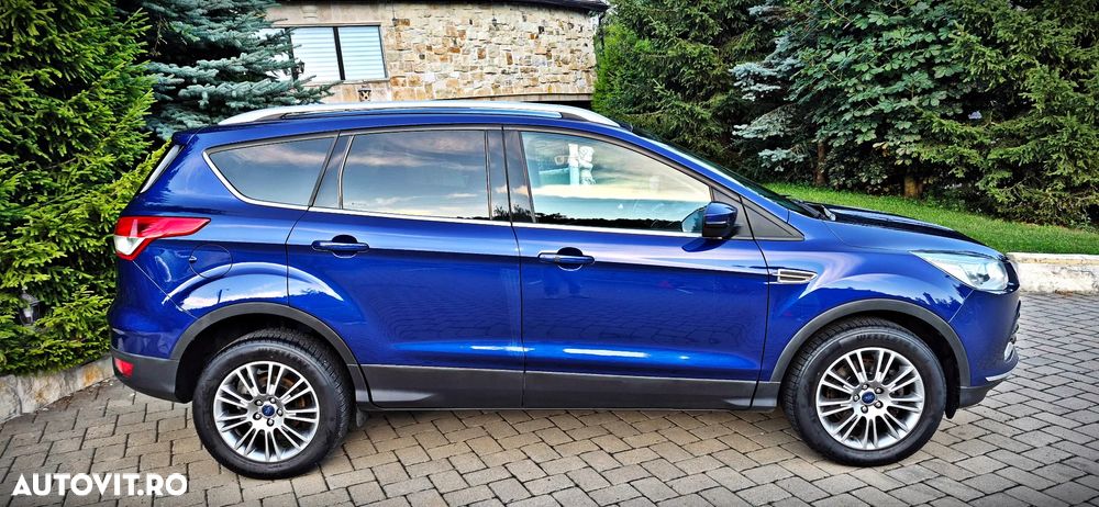 Ford Kuga 2.0 TDCi 4WD Powershift Titanium - 29