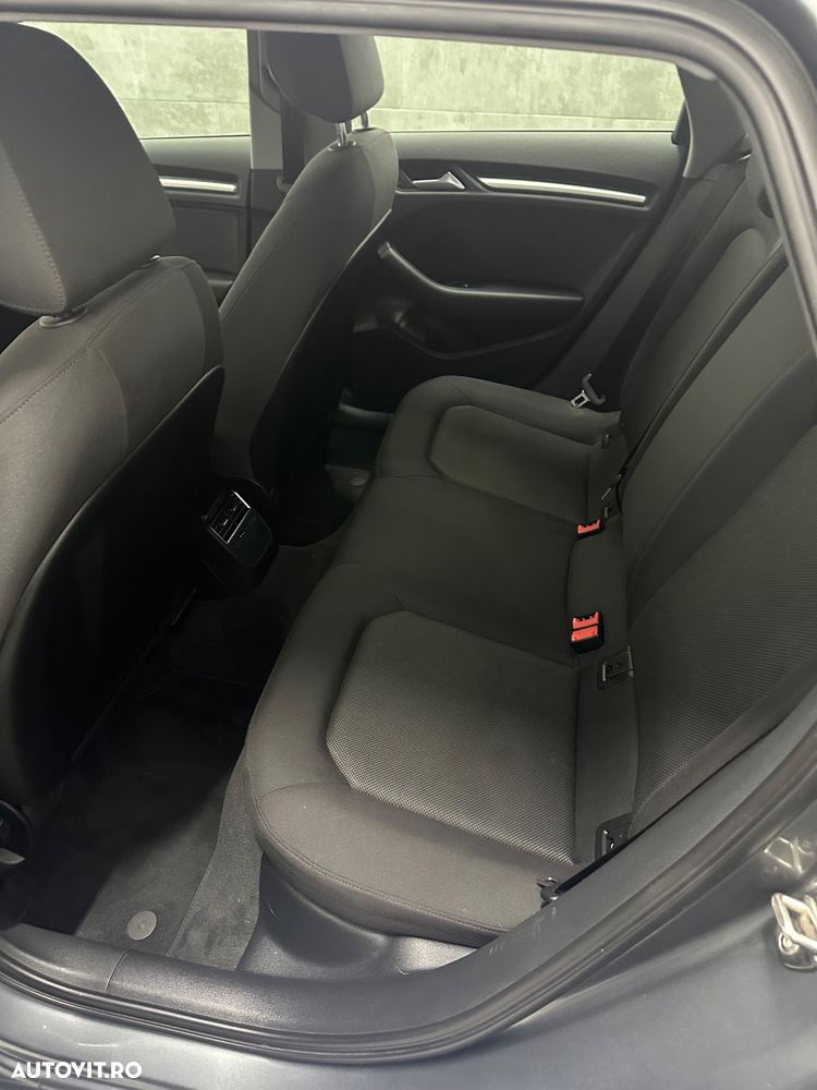 Audi A3 1.6 TDI Sportback (clean diesel) S tronic S line Sportpaket - 9