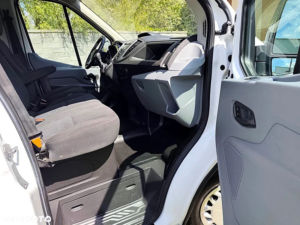 Ford Transit - 26