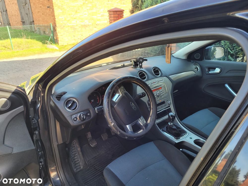 Ford Mondeo 1.8 TDCi Ambiente - 2