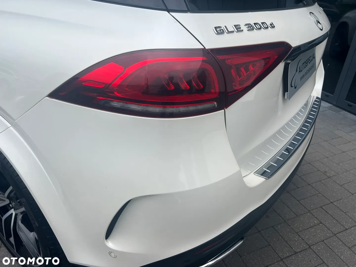 Mercedes-Benz GLE 300 d 4-Matic - 3